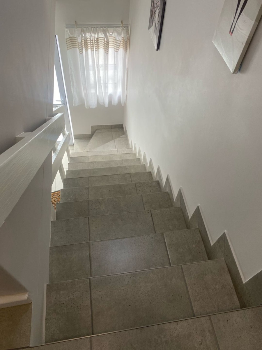 2 Bedroom Property for Sale in Stratford Green Western Cape